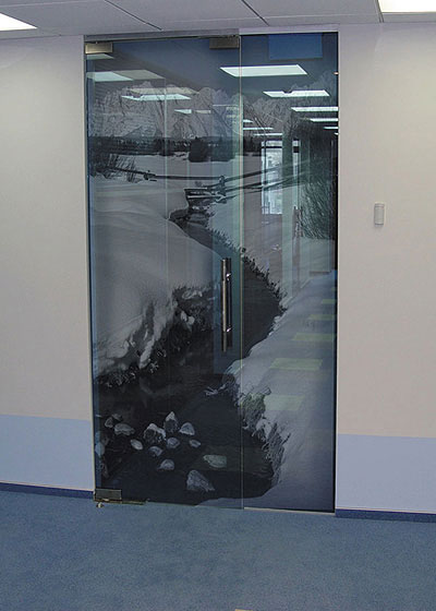 картинка Офисные стеклянные двери киев